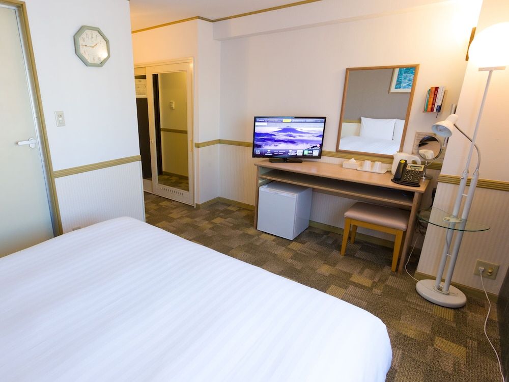 Standard Double Room, Smoking