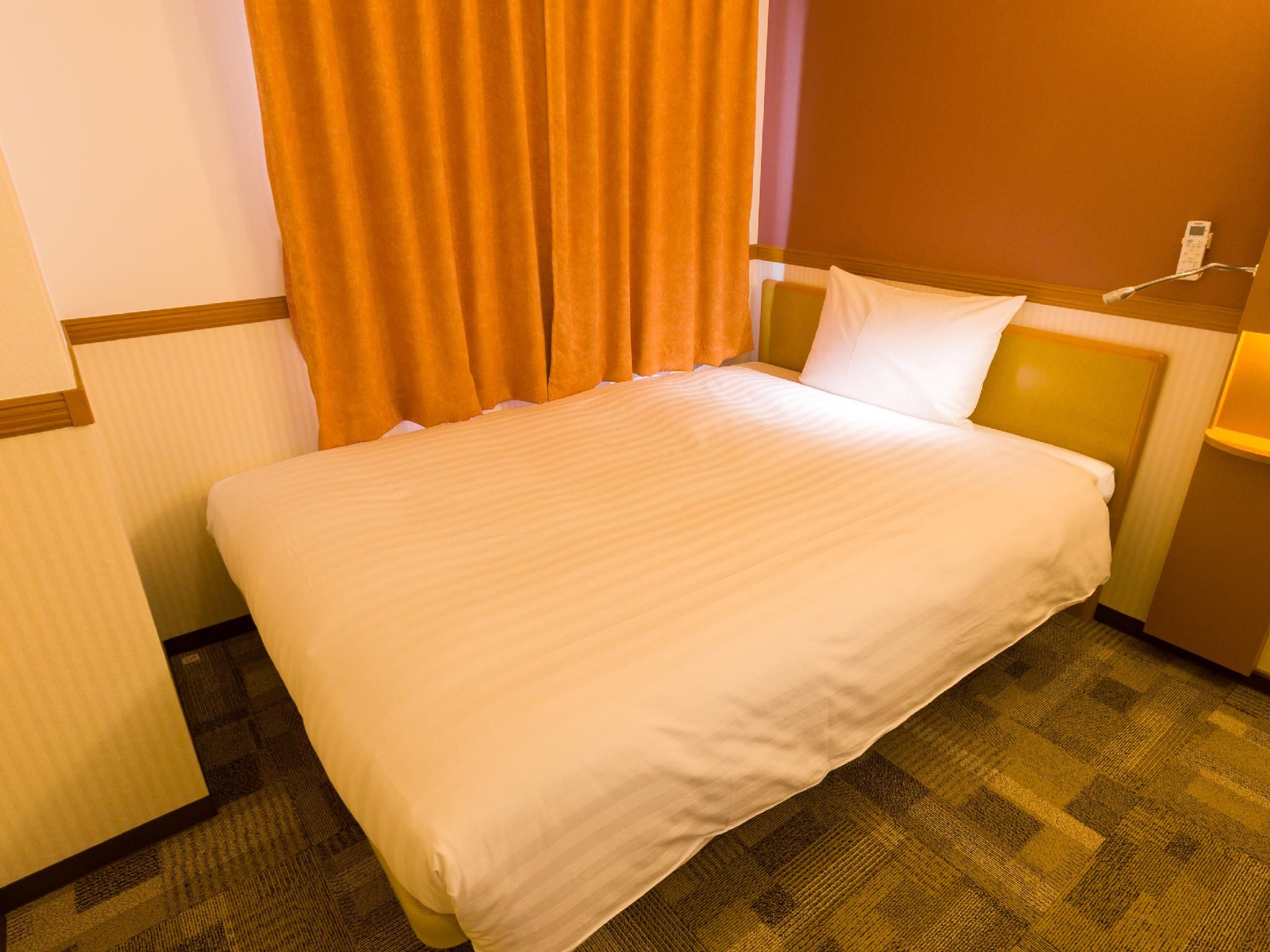 Single Room - Non-Smoking