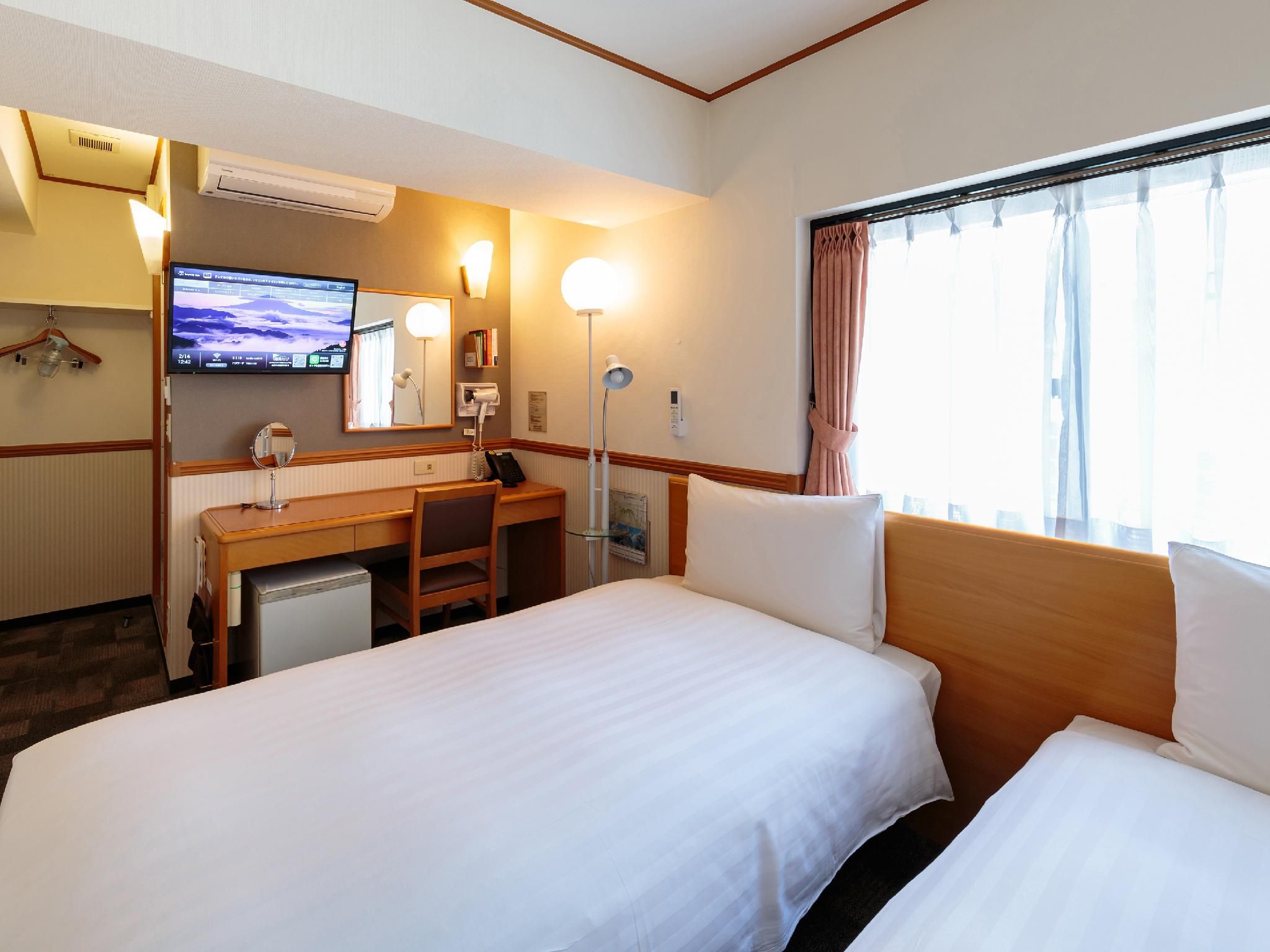 undefined Toyoko Inn Nagoya Nishiki 9
