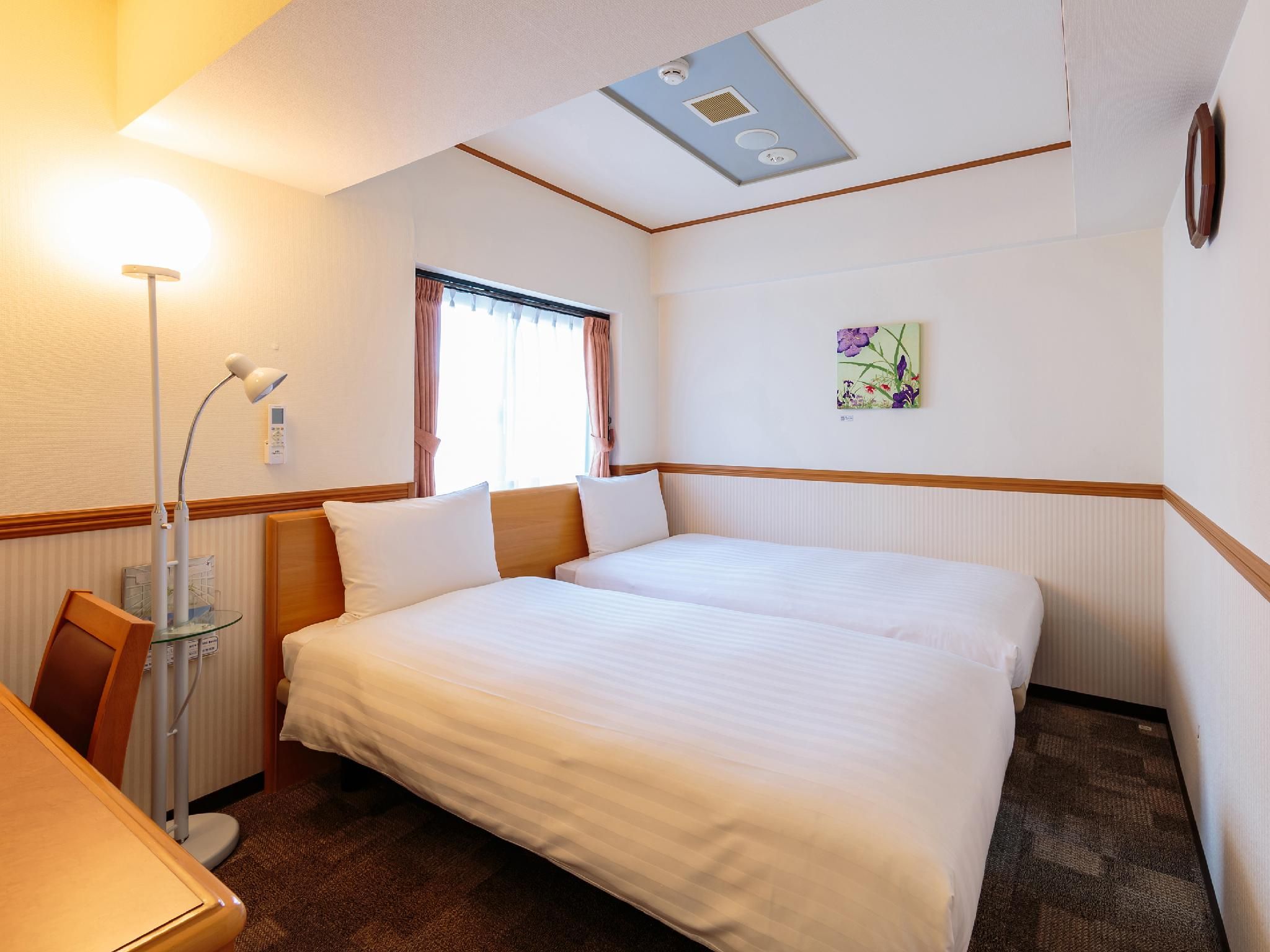 undefined Toyoko Inn Nagoya Nishiki 10