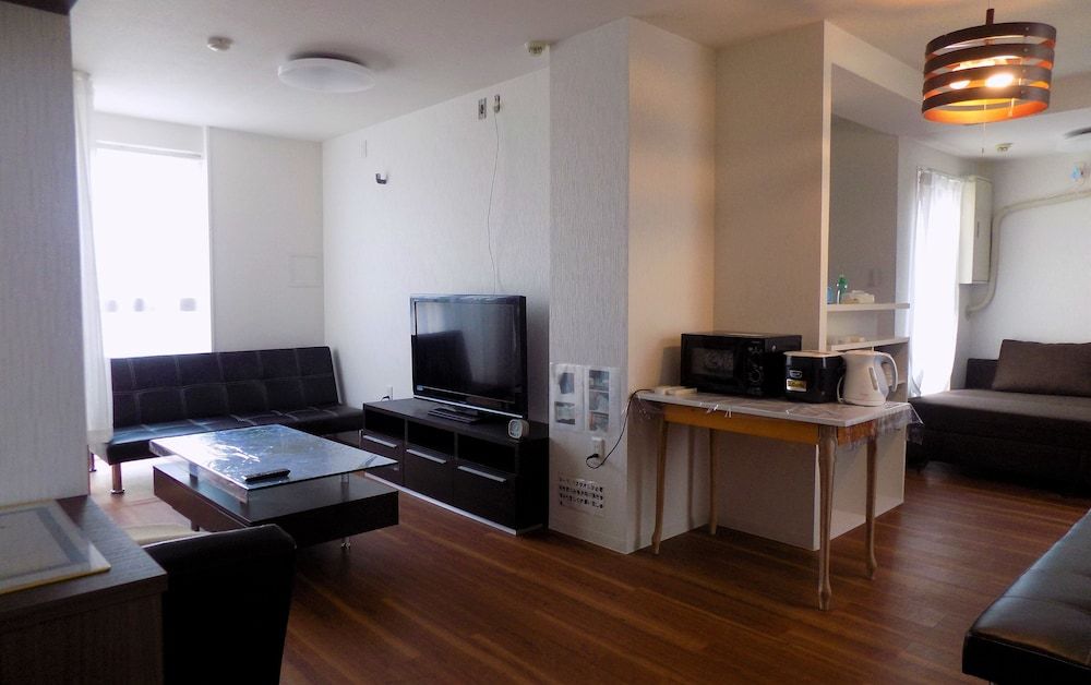 Palette Takashimadaira - Hostel Superior Quadruple Room, Non Smoking 6