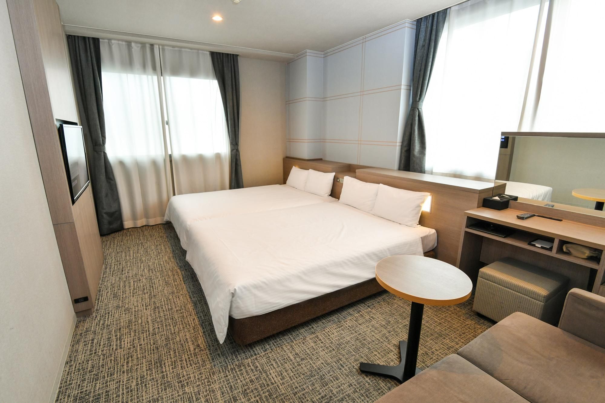 Deluxe Twin Room - Non-Smoking