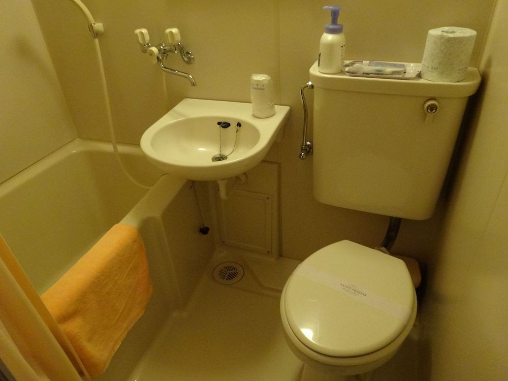 Standard Room (Run of House, 2 or 3 guests)