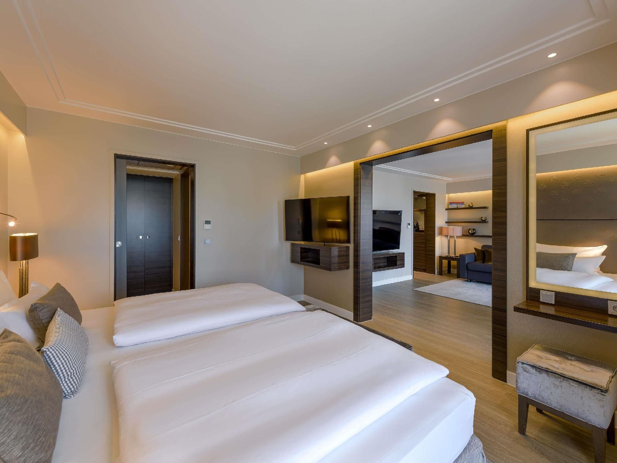 Superior Suite, living room and bedroom, larged ouble bed, sofa bed, also ideal for families