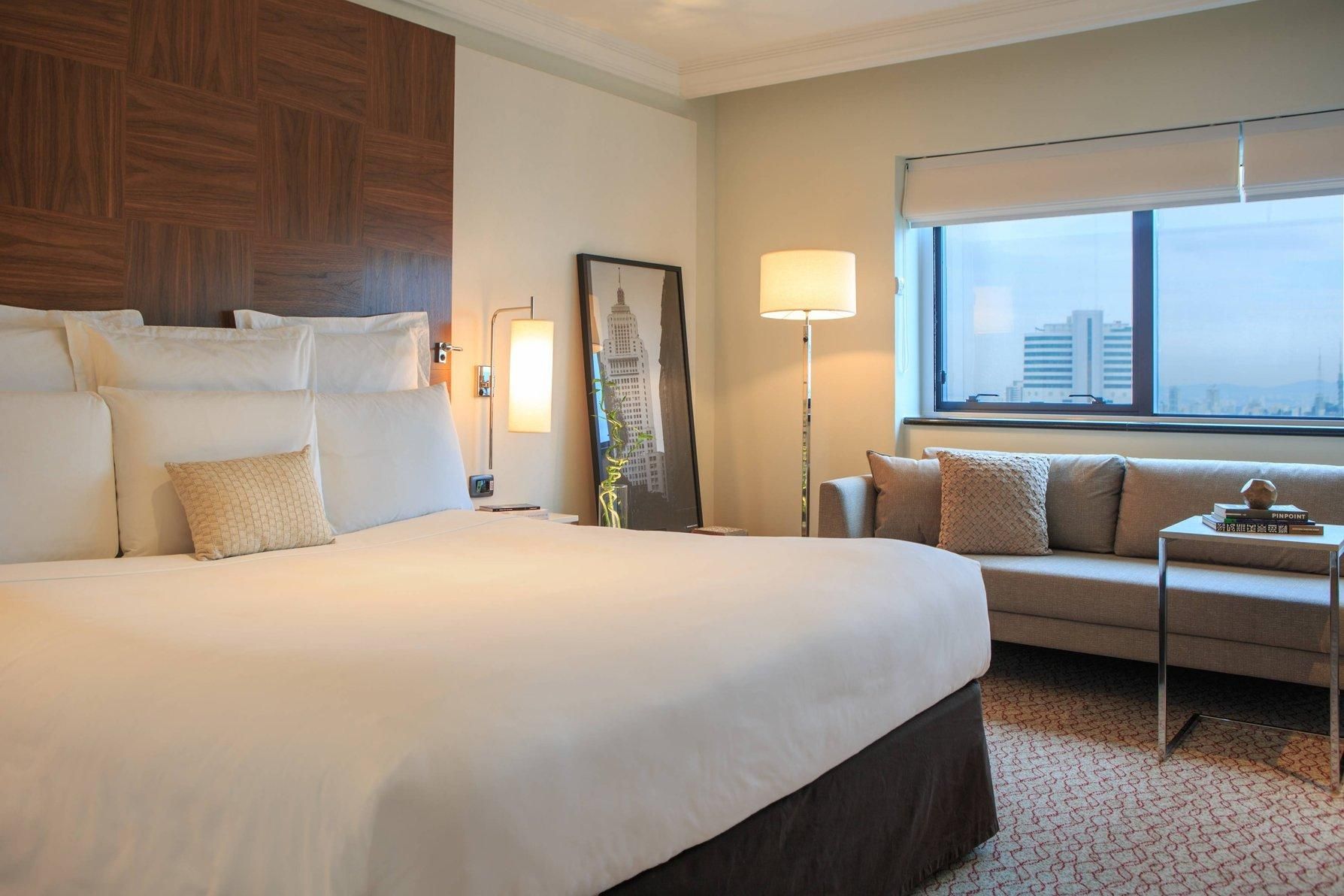 Club lounge access, Guest room, 1 King, High floor