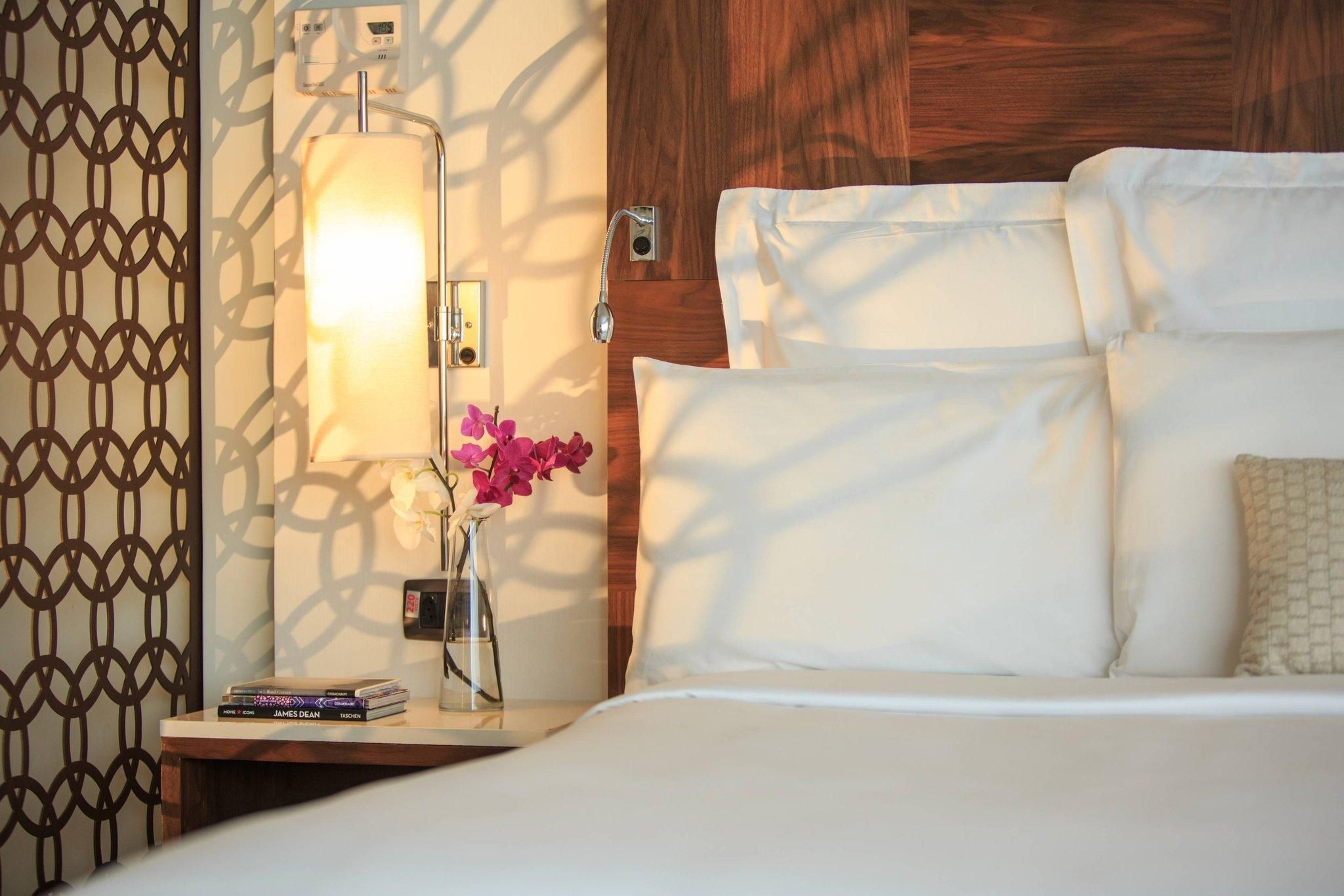 Madison Suite, Club lounge access, Suite, 1 King, Corner room