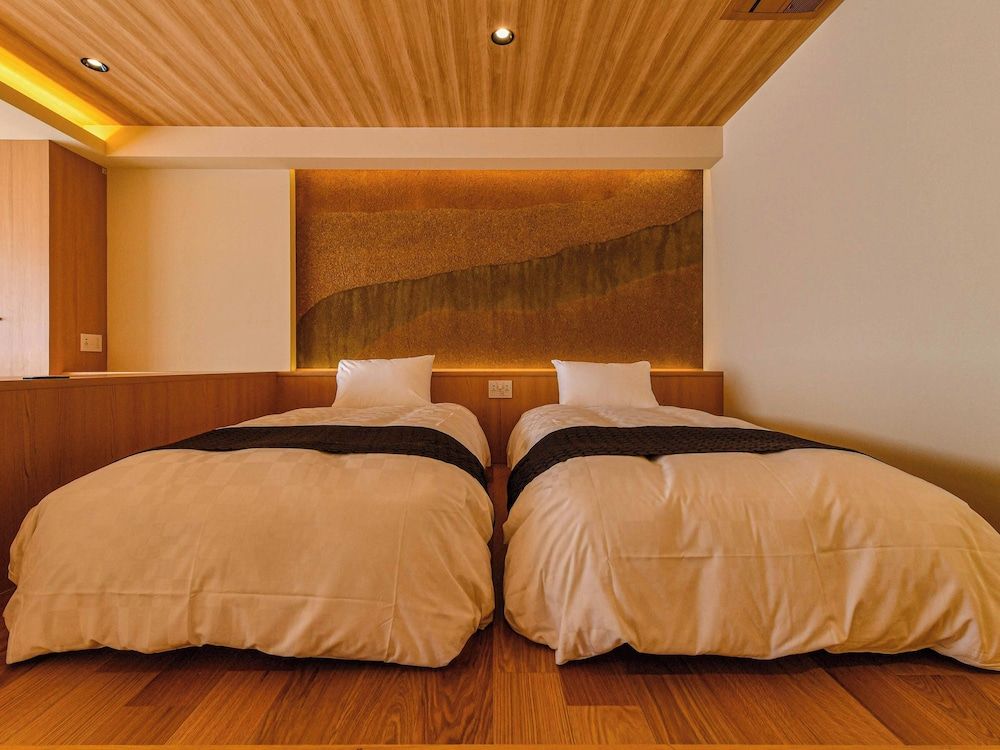 Modern Japanese Twin Room with Single Beds - 2 Beds, 39sqm, Non Smoking