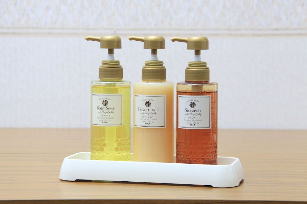 Bathroom amenities