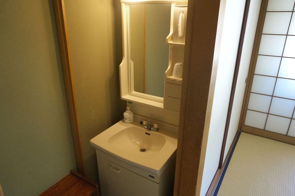 Japanese Style Room, 6 Tatami Mats shared Bathroom