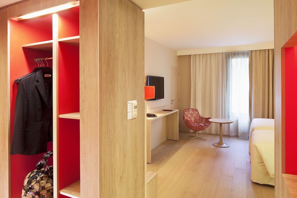 Oceania L'Univers Tours Superior Double Room 4