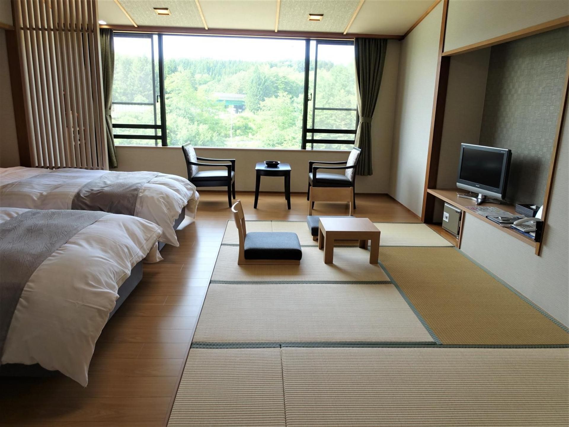 Superior Mountain View Japanese Western Style Room