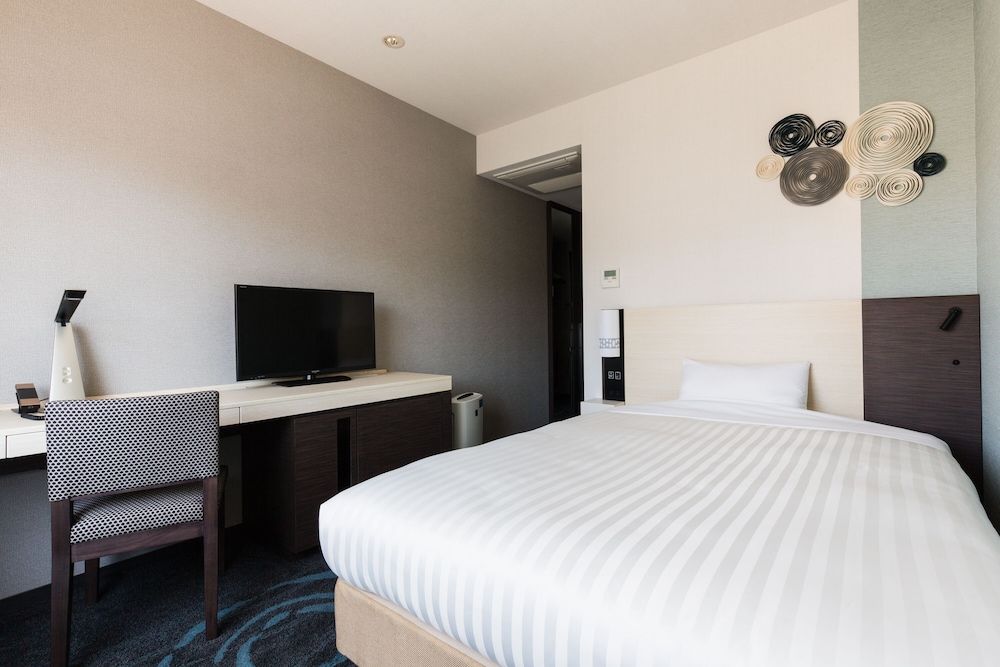 Single Room, Smoking