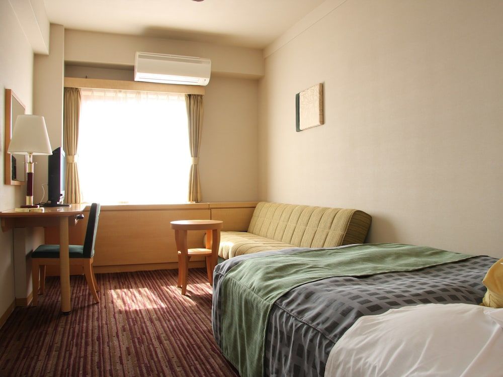 Superior Single Room, Non Smoking (Castle View)