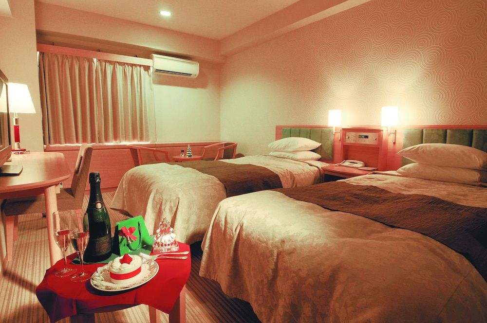Superior Twin Room, Non Smoking (Castle View)