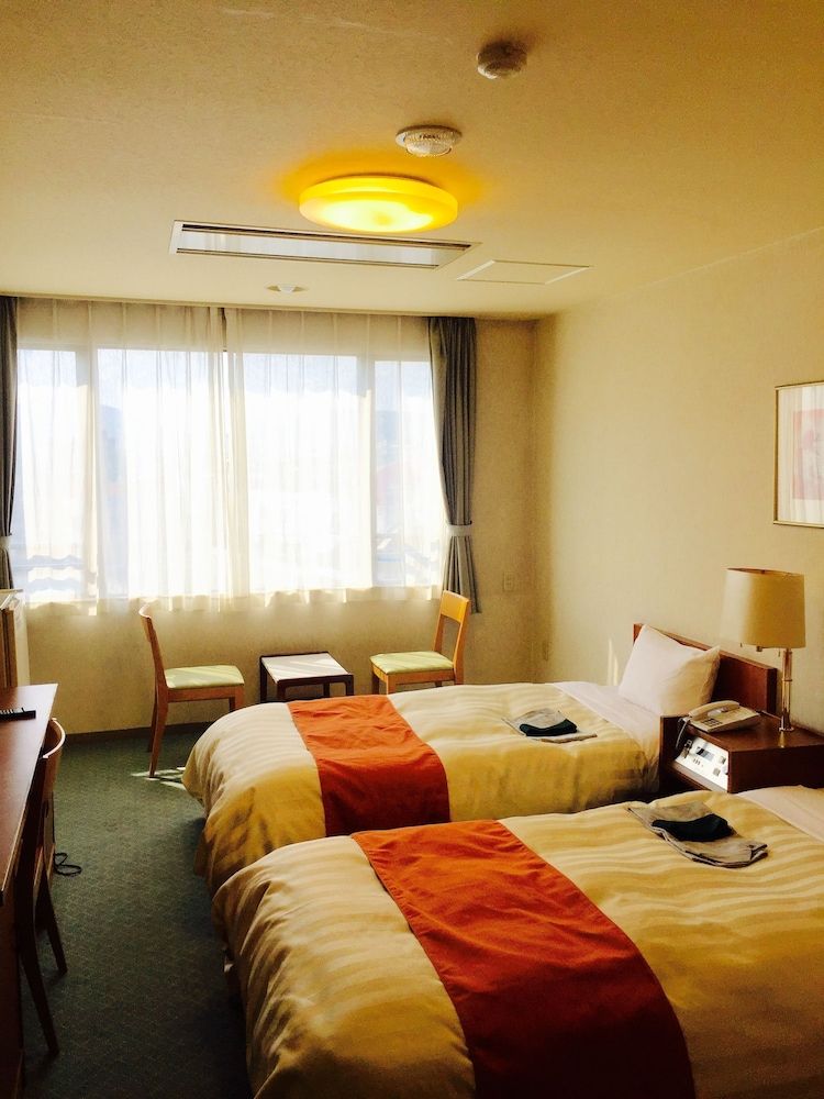 Standard Twin Room, Smoking