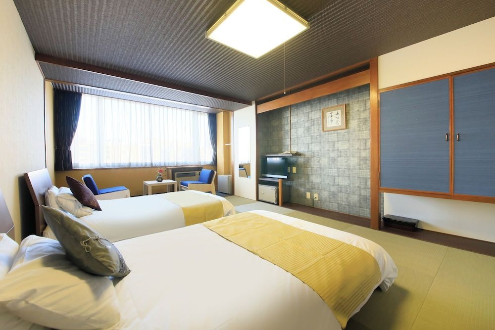 Japanese-style Twin Room, Non Smoking (2 beds)
