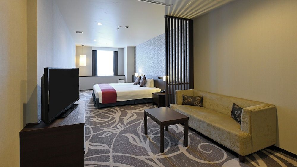 undefined Quintessa Hotel Osaka Bay 9