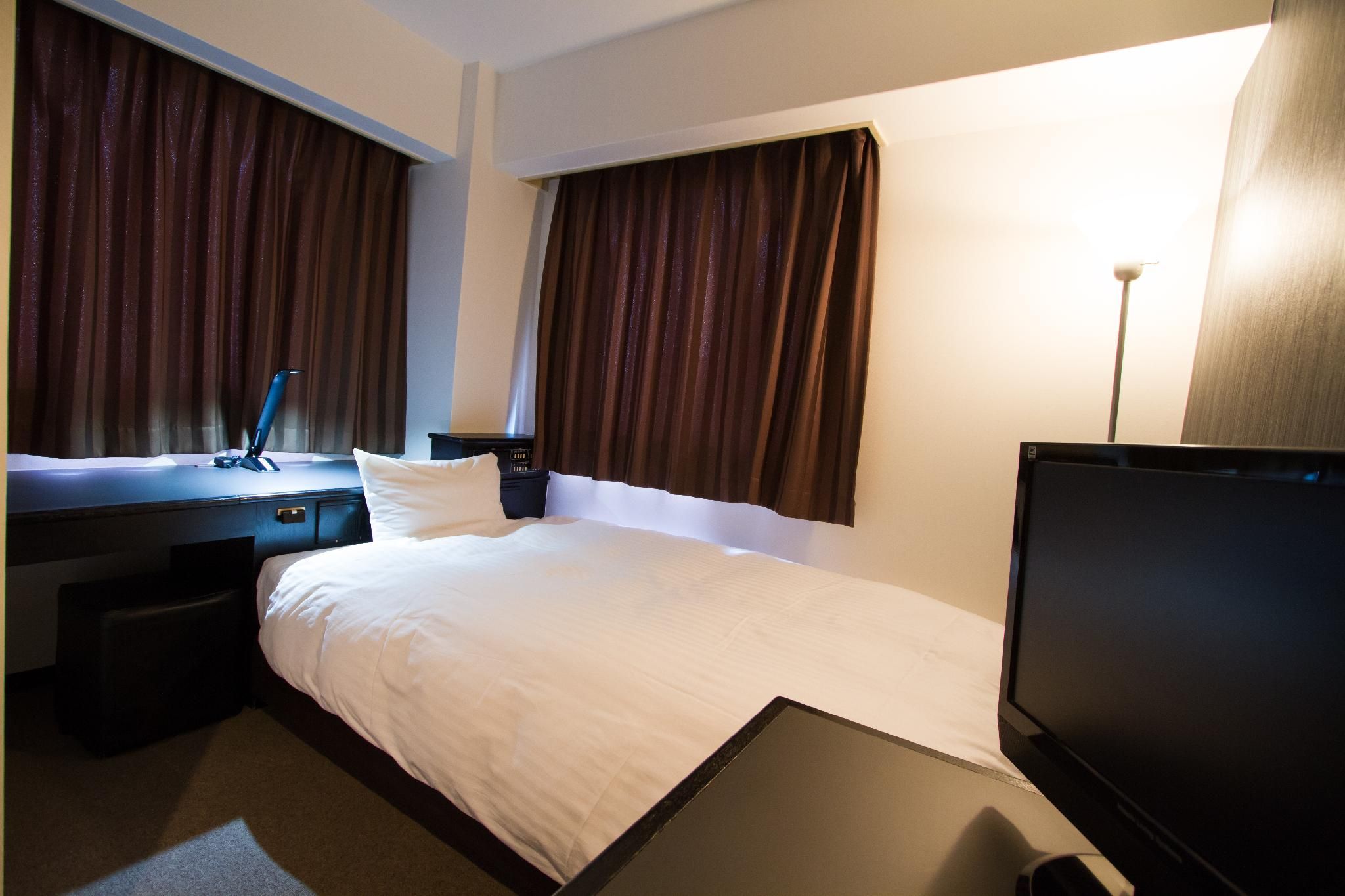 Single Room - Non-Smoking