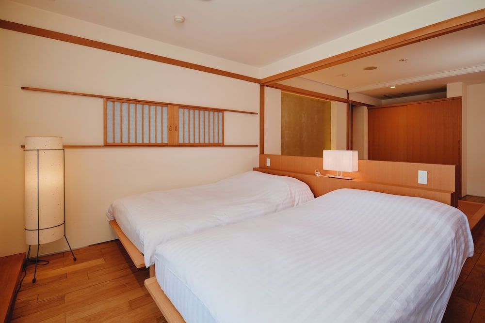 Room, Non Smoking, River View (306)