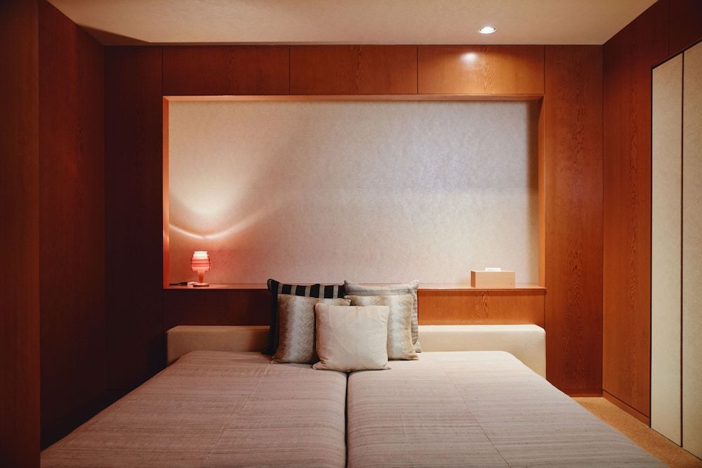 Superior Suite, 2 Bedrooms, Non Smoking, River View (214)