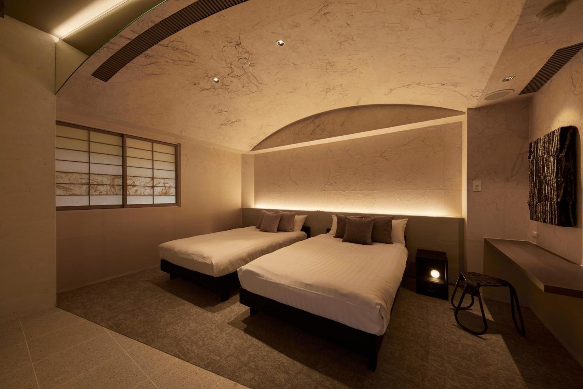 Suite with Spa Bath and River View