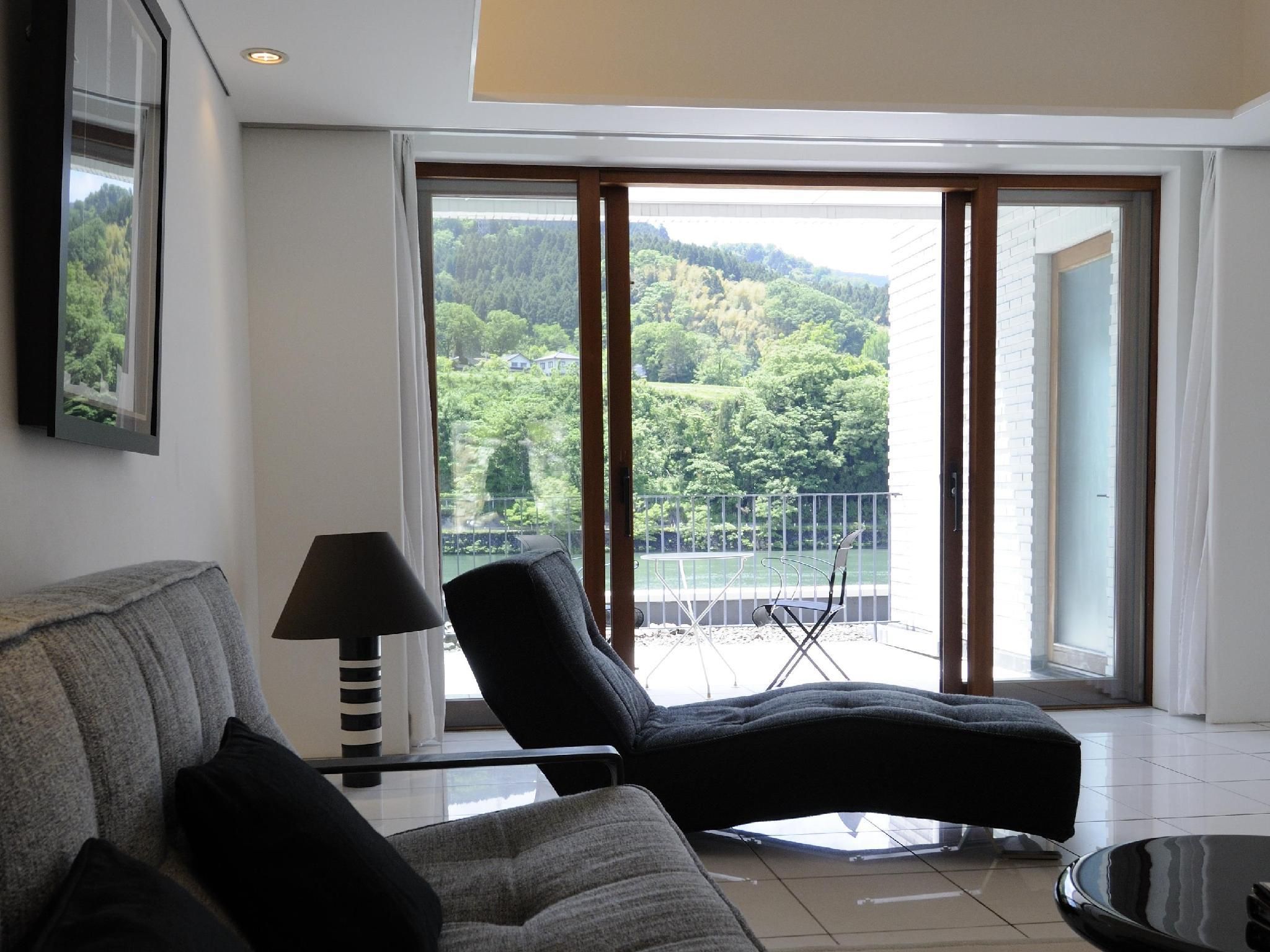 Superior Suite with Hot Tub