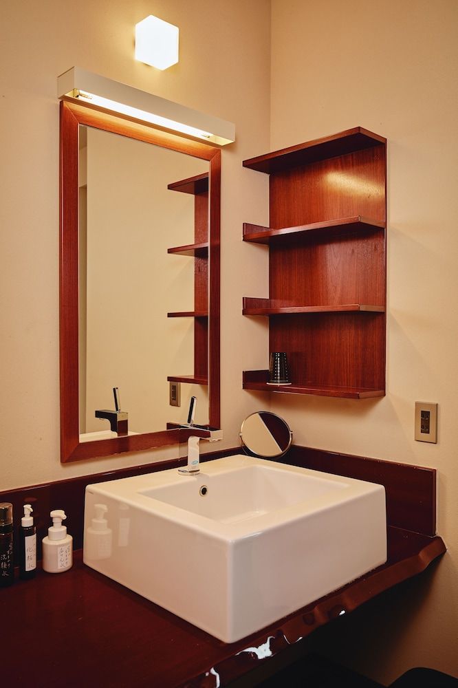 Deluxe Suite with Hot Spring Bath, 1 Bedroom, Non Smoking (111)