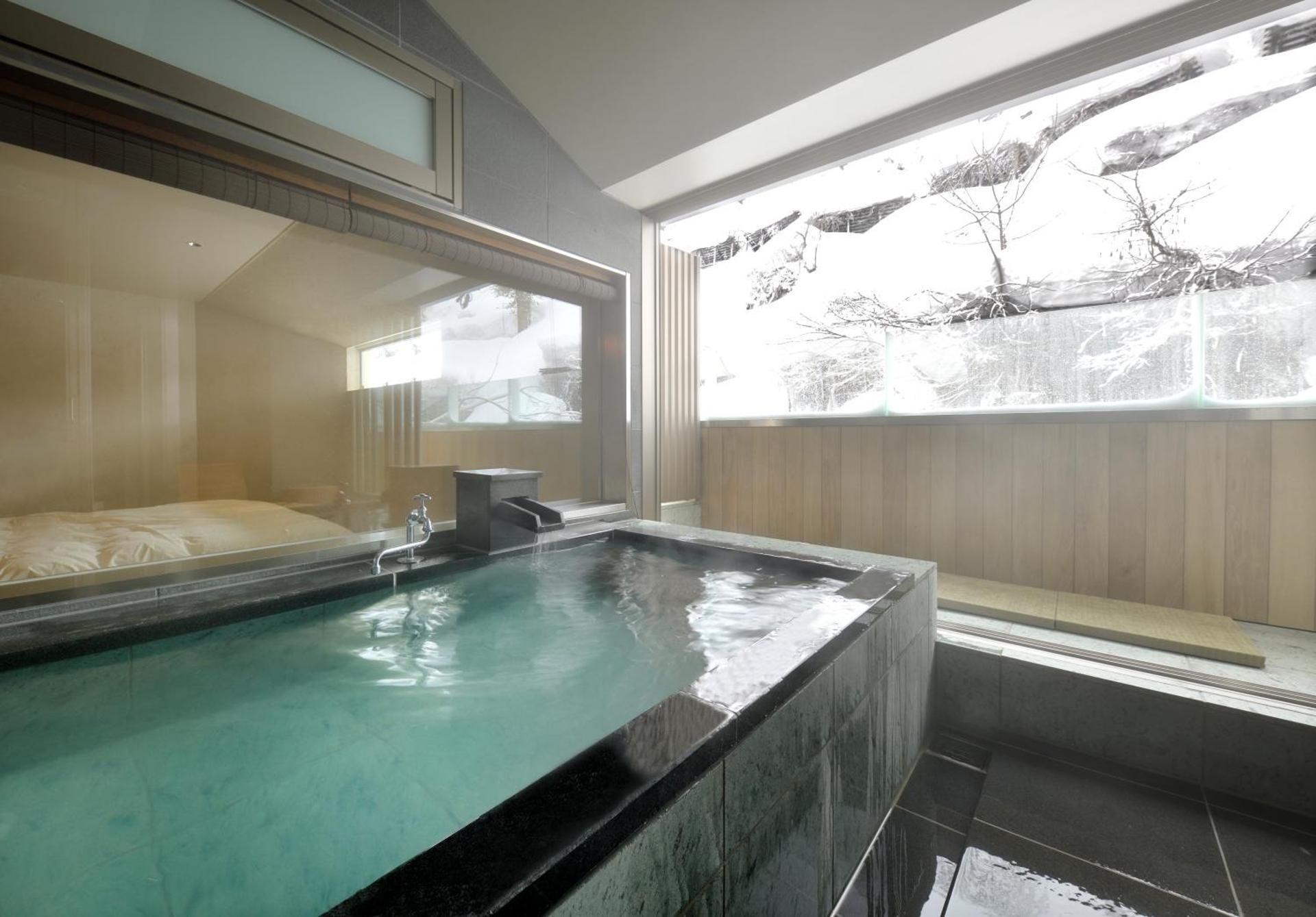Twin Room with Private External Bathroom