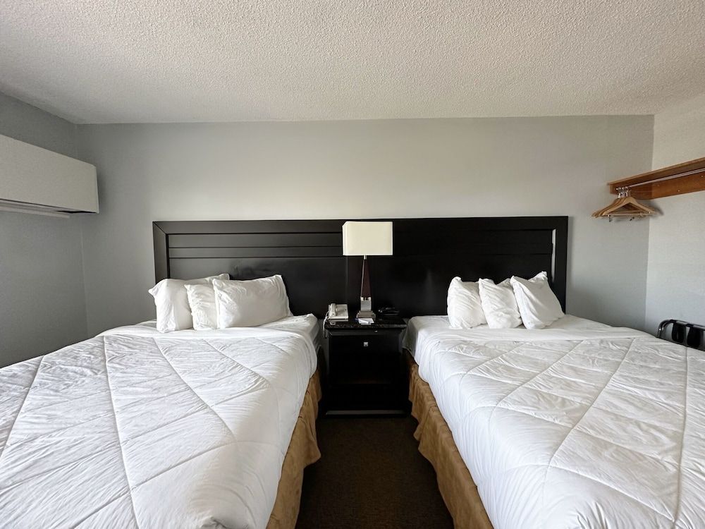 Room, 2 Queen Beds, Non Smoking