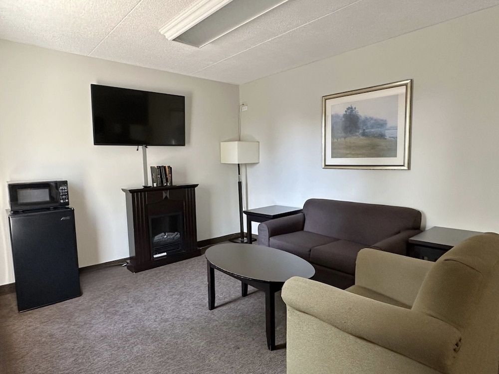 Suite, 1 King Bed, Non Smoking