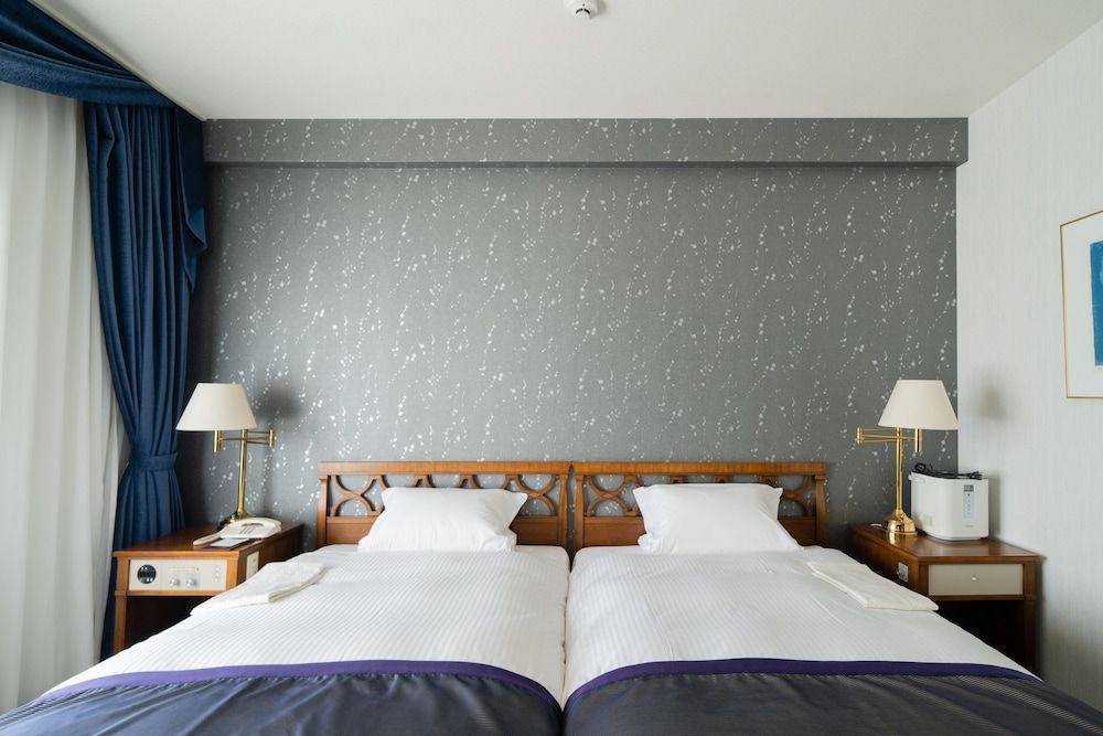 Corner Suite Room, River View, Non Smoking