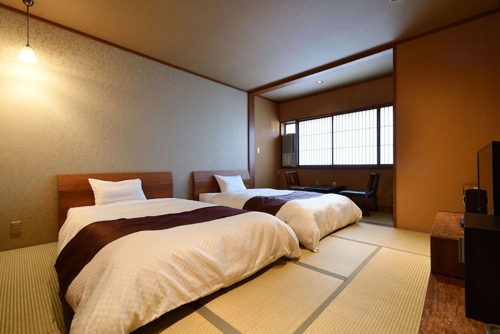 Early bird 50days – Twin Room, Smoking (Unchangeable to Non Smoking Room)