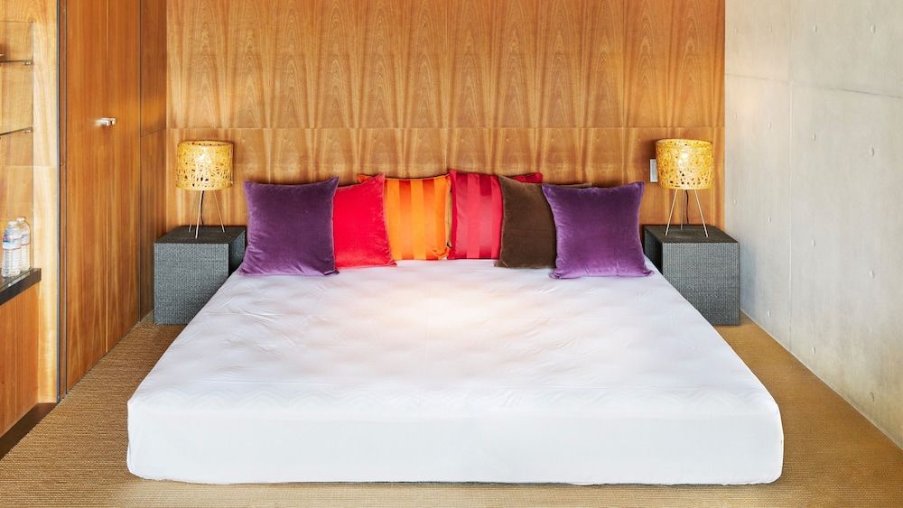 Deluxe Suite with Hot Spring Bath (87sqm)