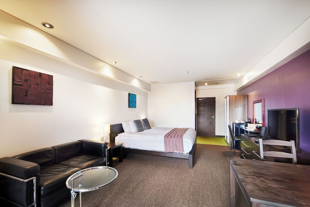Modern Double with Open-Air Bath (Non-Smoking)