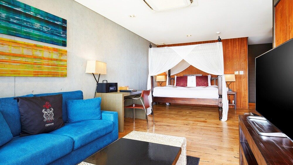 Suite with Hot Spring Bath (48sqm)