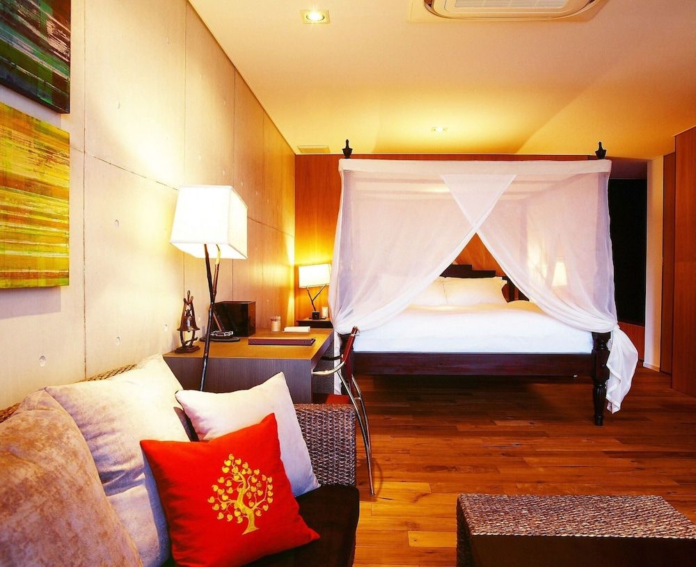 Suite with Hot Spring Bath (48sqm)