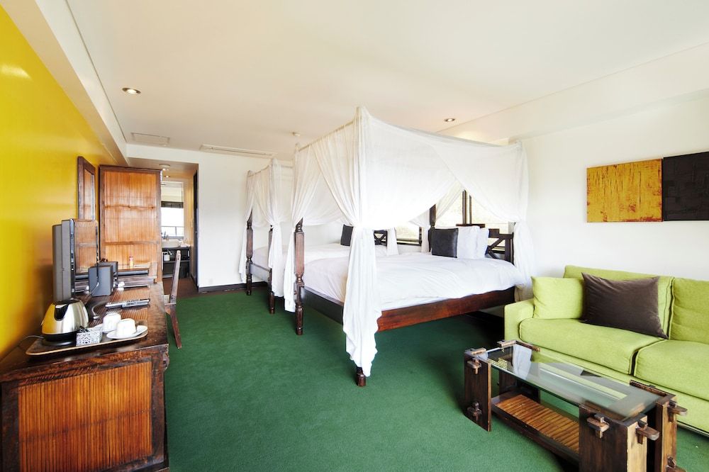 Resort Corner Twin Room (43sqm)