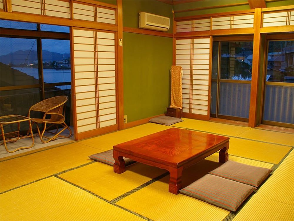 Japanese Room for 3-6 persons