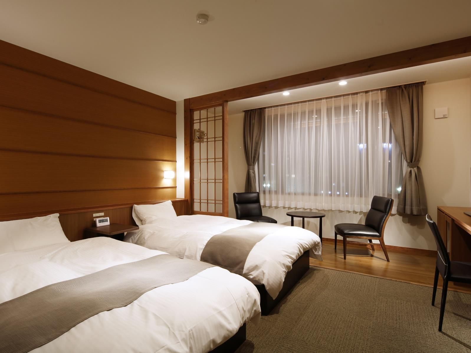 Deluxe Twin Bed B