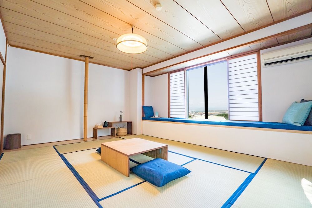 Anniversary Plan with Cake, Japanese Style Room, Ocean View "Gunjo" Check in by 19:30, Late out 11am