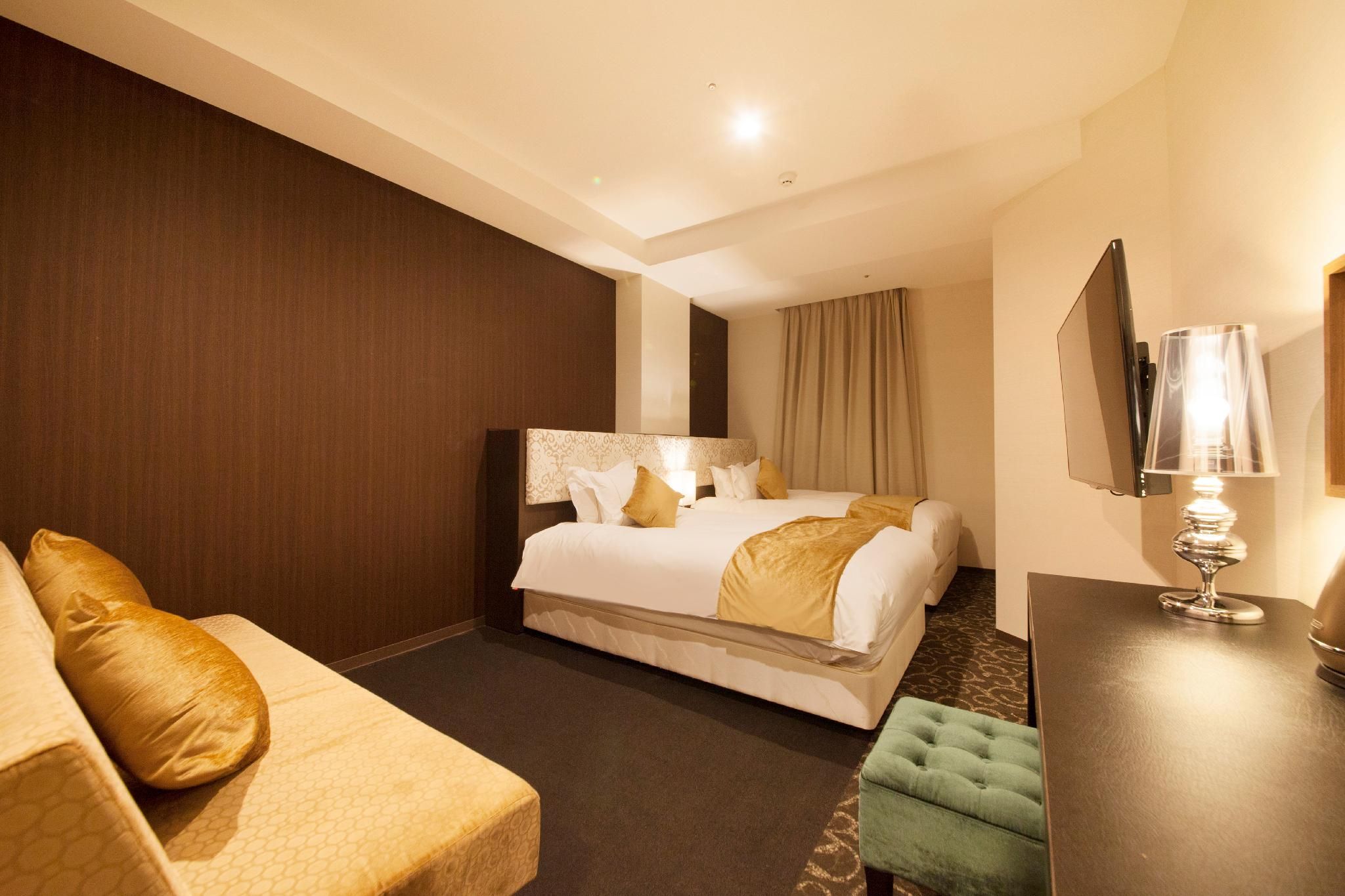 Superior Twin Room for 3 Adults with Extra Bed - Non-Smoking