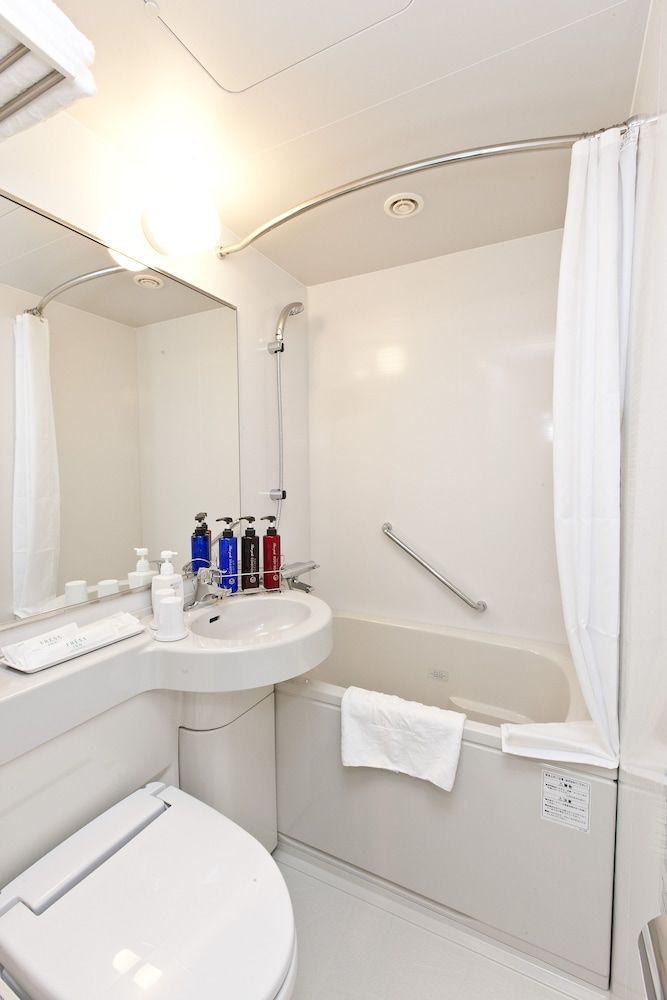 Double Room, Smoking