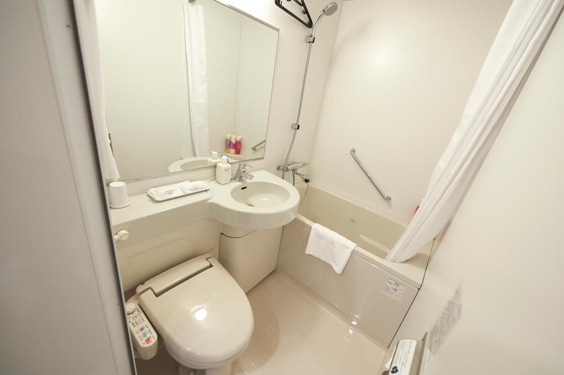 room selected at check-in - non-smoking
