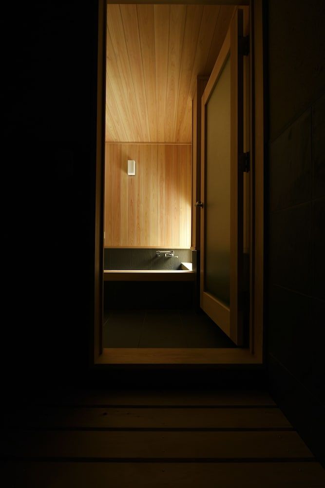 Kuraya Omiya-Shimabara Whole Rent Town House, 2 Single Beds and 3 Japanese Futons 7