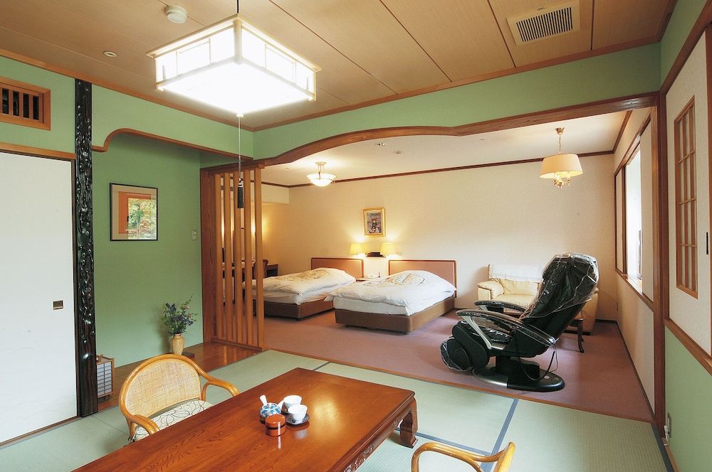 Special Family Room (Private Bathroom)