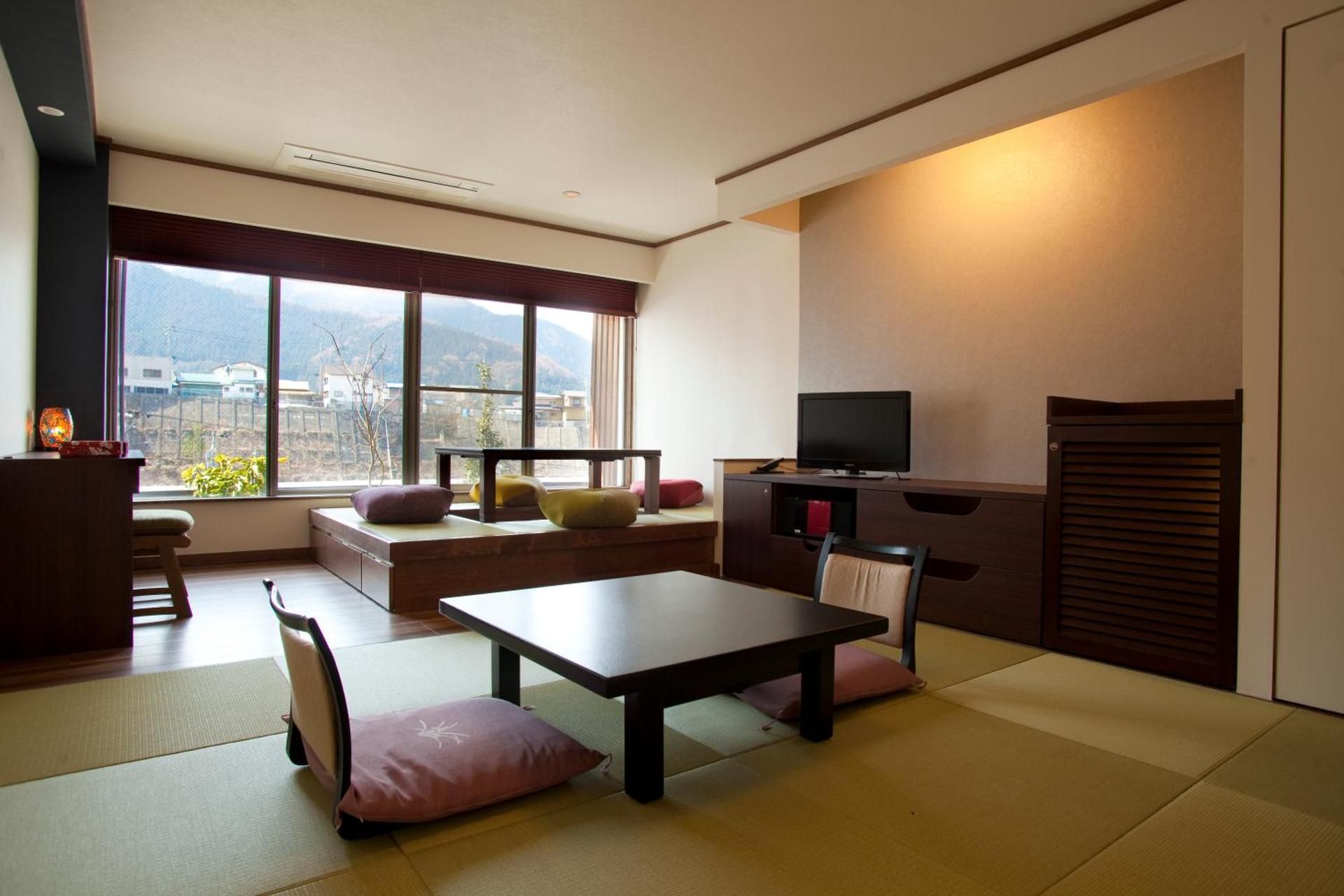 Japanese-Style Superior Quadruple Room