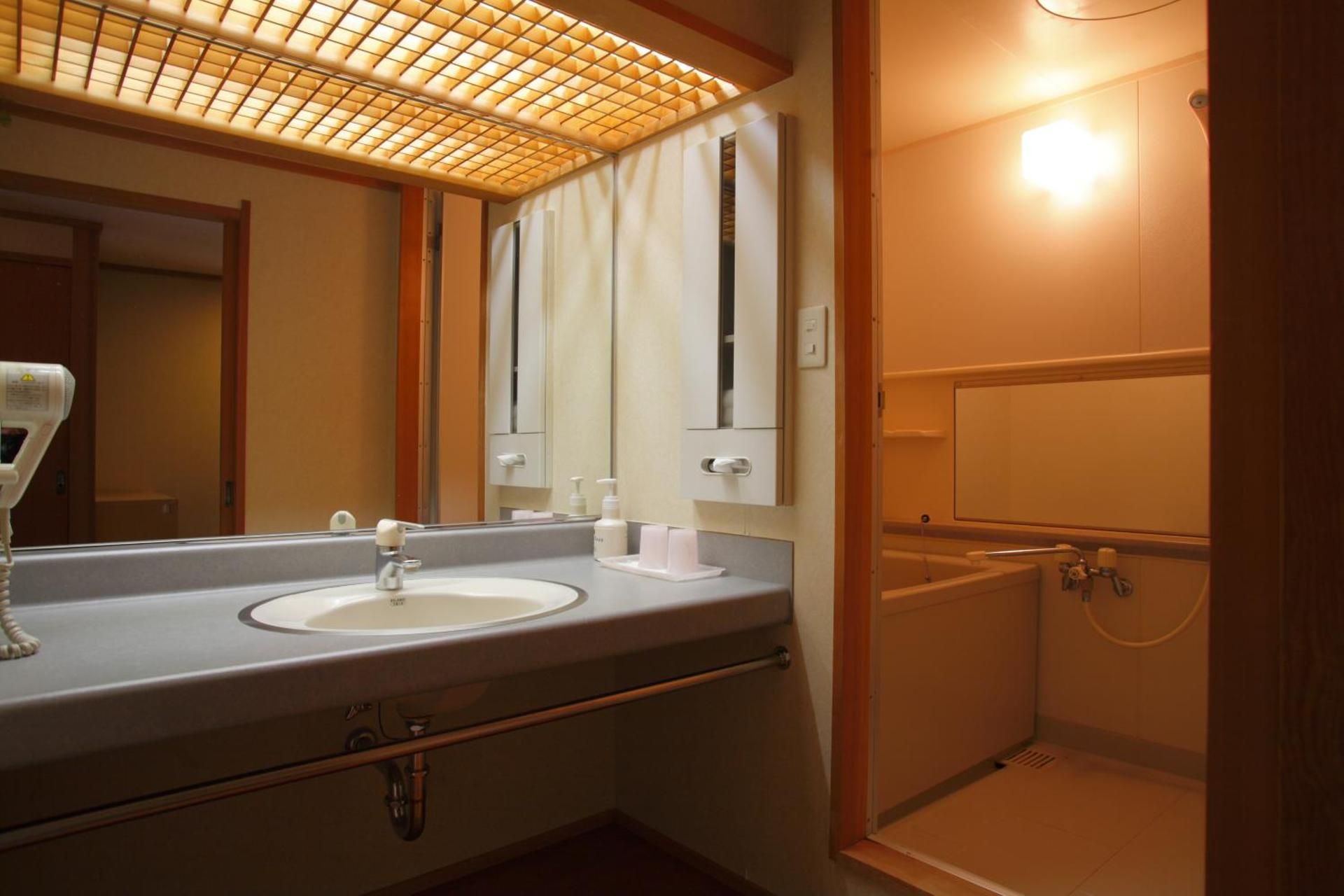 Japanese-Style Standard Family Room