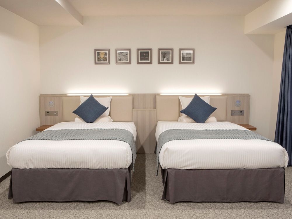 Deluxe Quadruple with Solaniwa hot spring and Bedrock sauna ticket, Non Smoking