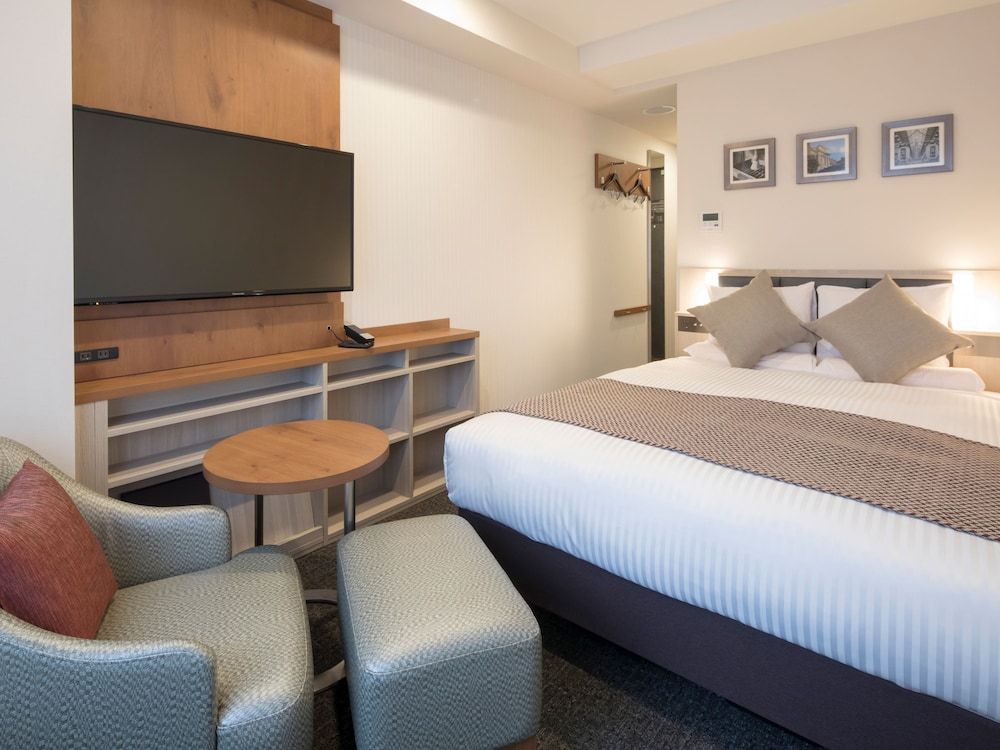 undefined HOTEL MYSTAYS Midosuji Honmachi 2