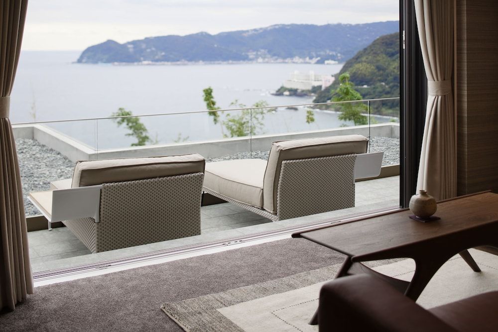 The Hiramatsu Hotels & Resorts Atami Suite, Corner (2nd Floor), Included French dinner and breakfast, Non Smoking 4